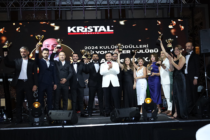 Türkiye Kristal Büyük Kulüp Ödülleri sahiplerini buldu